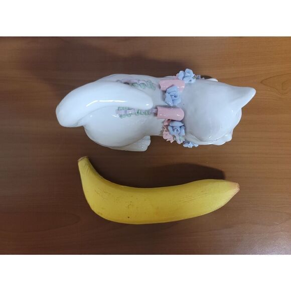 White Porcelain Ceramic Cat with Sculpted Blue Roses/ Pink Bow/ Circa 1960 #A41 - Picture 7 of 8